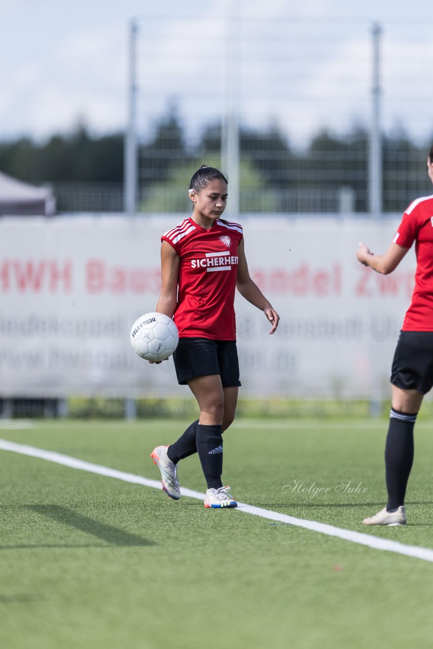 Bild 84 - Saisonstart Oberliga